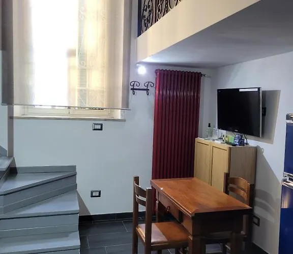 Xxi Aprile דירה